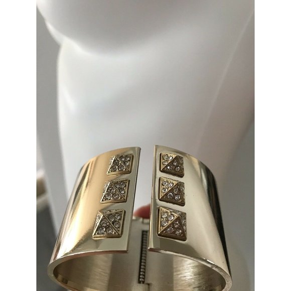 Victoria's Secret Scandalous Cuff Bracelet Gold Sexy Pyramid Limited Edition - Picture 8 of 12